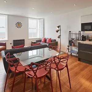 Host & - Number At Carlill Apartment Whitby
